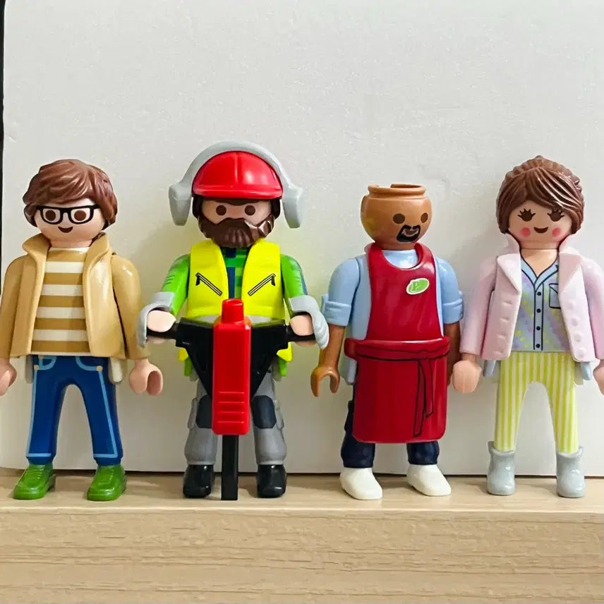[BUNJANG] Playmobil Set (4 Figures + 2 Bodies) / 플레이모빌 4개 외 세트 (플모)
