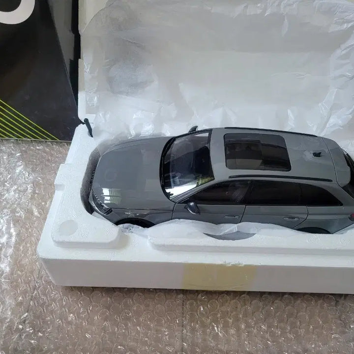 [BUNJANG] Kilo Works 1:18 Audi RS4 / 1:18 KILO WORKS 아우디 RS4