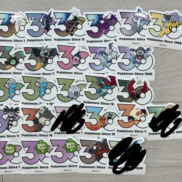 [BUNJANG] Pokemon 30th Anniversary Stickers - Various Pokemon / 포켓몬스터 30주년 스티커 페로코체 땃쭈르 스이쿤 고디모아젤 부란다 유니란 암나이트 흉내내