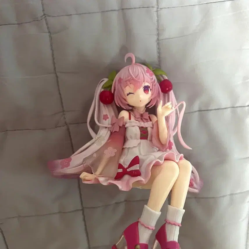 [BUNJANG] Sakura Hatsune Miku Noodle Stopper Figure / 사쿠라 하츠네미쿠 누들스토퍼