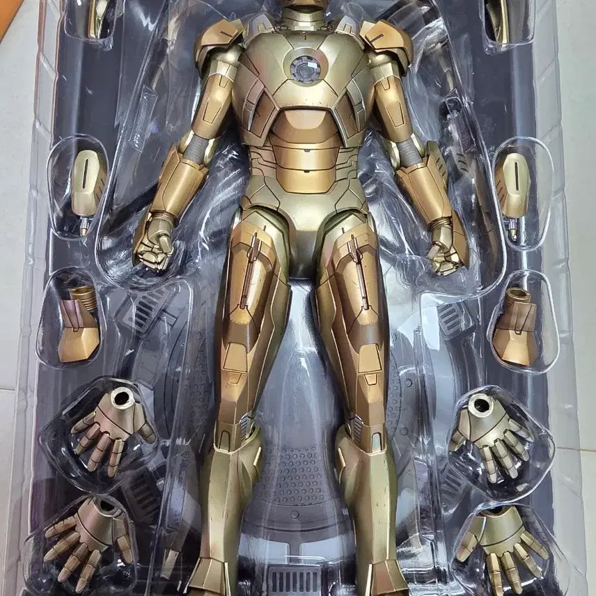 [BUNJANG] Hot Toys Iron Man Midas Figure / 핫토이 아이언맨 마이다스 피규어