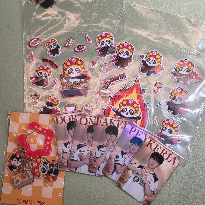 [BUNJANG] T1 Haidilao Photocard Full Set / 티원 하이디라오 포토카드 풀세트