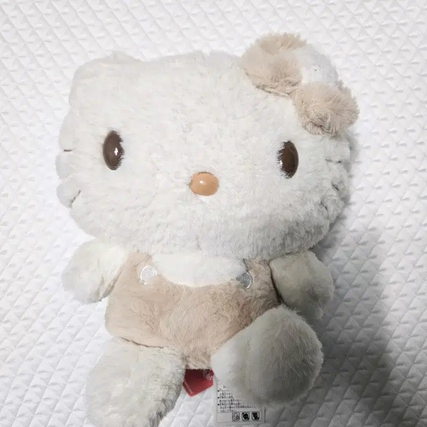 [BUNJANG] Hello Kitty Plush Doll / 키티 인형 (22년도, 택o)