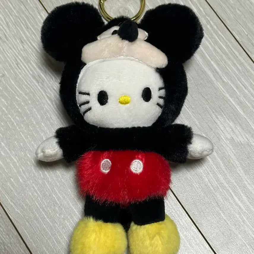 [BUNJANG] Hello Kitty x Mickey Mouse "Mickey Kitty" Keychain / 헬로키티 미키마우스 미키키티 키링