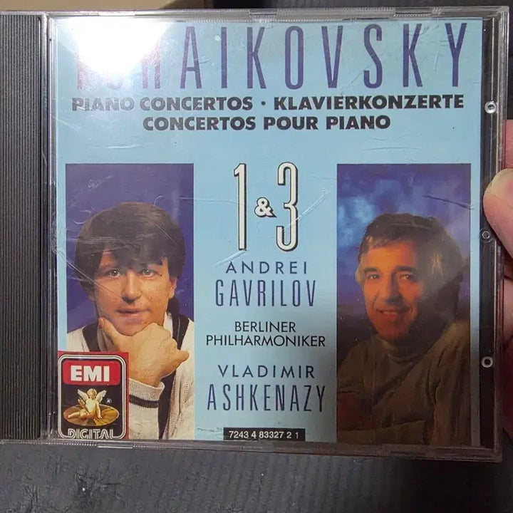 [BUNJANG] Tchaikovsky Piano Concerto Nos. 1 &amp; 3 EMI CD / 차이콥스키 피아노 협주곡 1, 3번 EMI CD