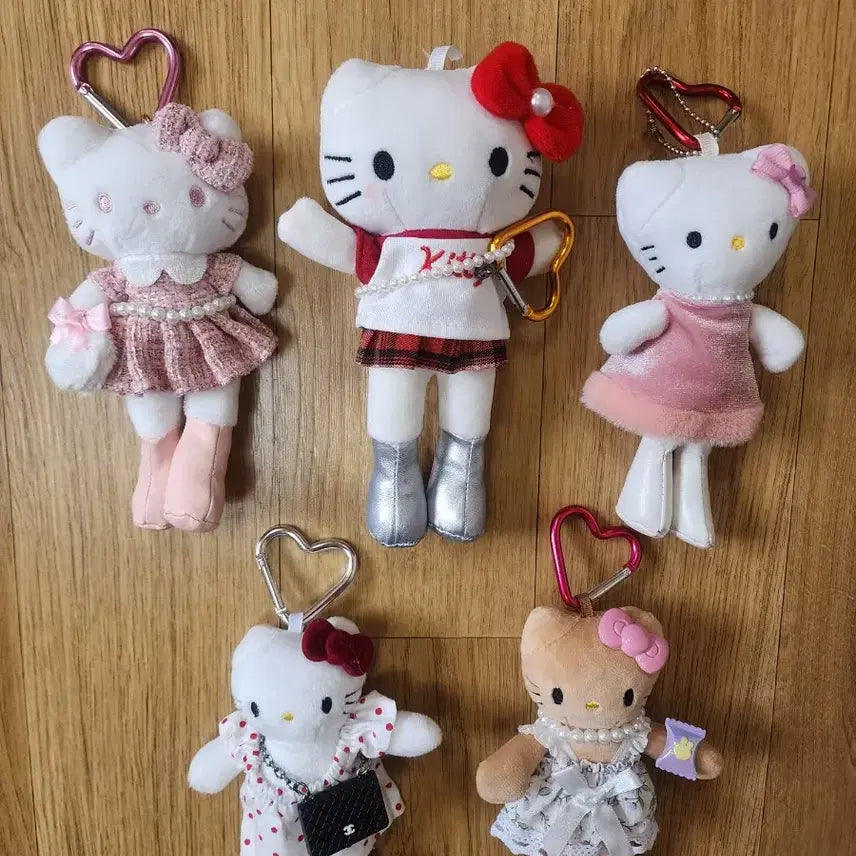[BUNJANG] Hello Kitty Long-Legged Doll Keychain Set (5 Types) / 헬로키티 롱다리 인형 키링 5종 세트