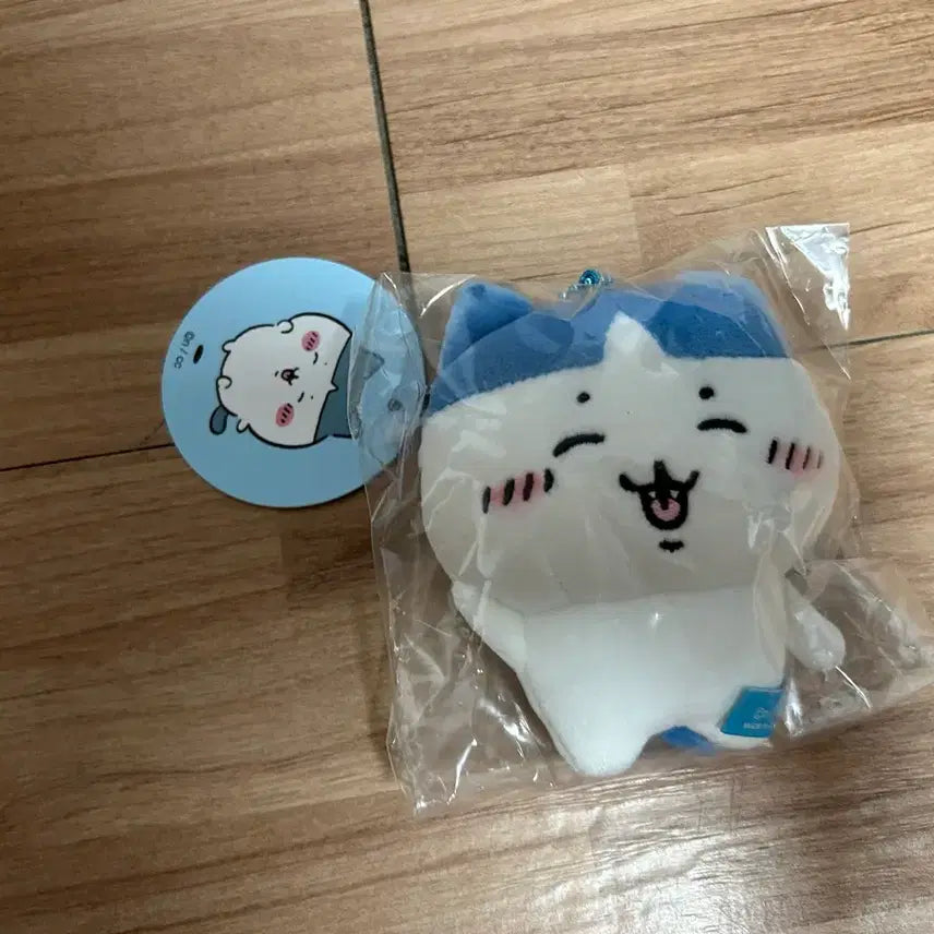 [BUNJANG] Chiikawa Hachiware Bangs Mascot Plush / 치이카와 앞머리 하치와레 마스코트 인형