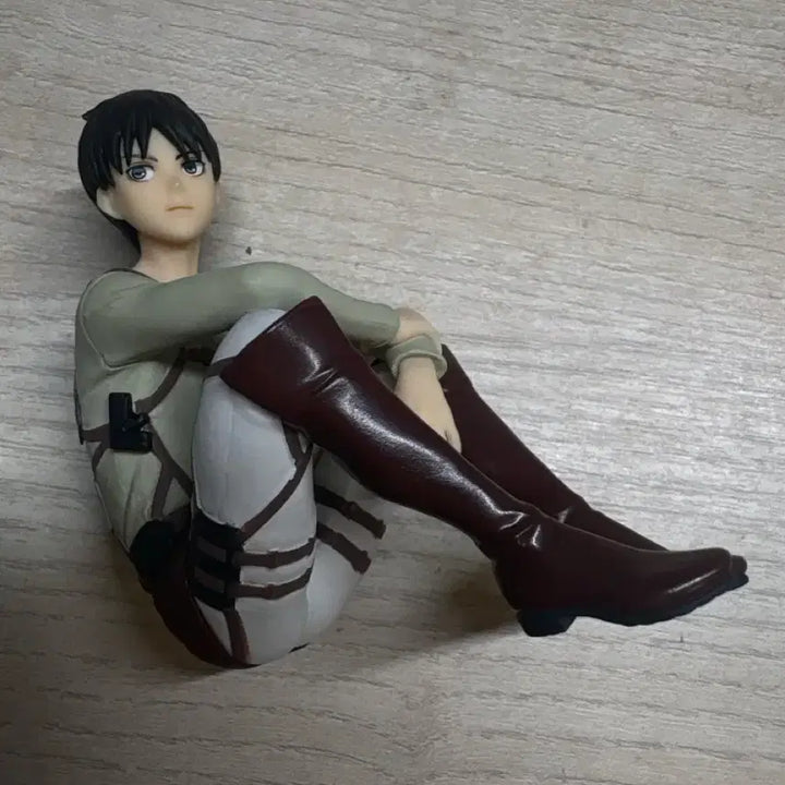 [BUNJANG] Attack on Titan Eren Figure / 진격의거인 에렌 피규어 판매합니다