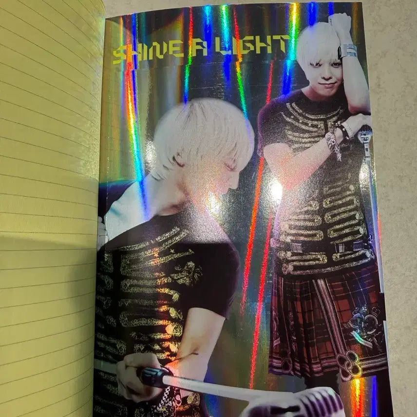 [BUNJANG] G-Dragon Shine a Light Making Book / 지드래곤 shine a light 메이킹 북