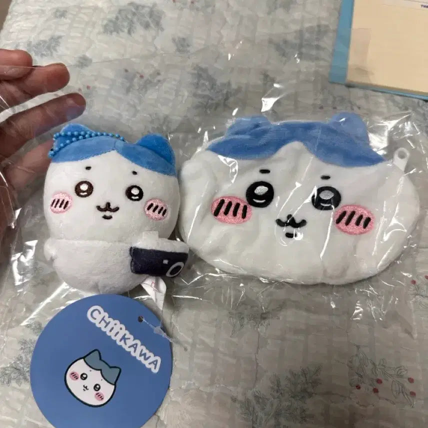 [BUNJANG] Chiikawa Doll + Face Pouch Set / 치이카와 인형 +얼굴 파우치세트