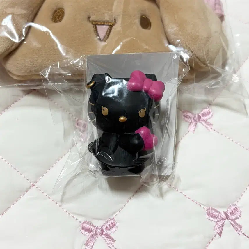 [BUNJANG] Hello Kitty 50th Anniversary Angel Devil Sofubi Figure / 천사 악마키티 소프비 피규어 키티 50주년 팝업