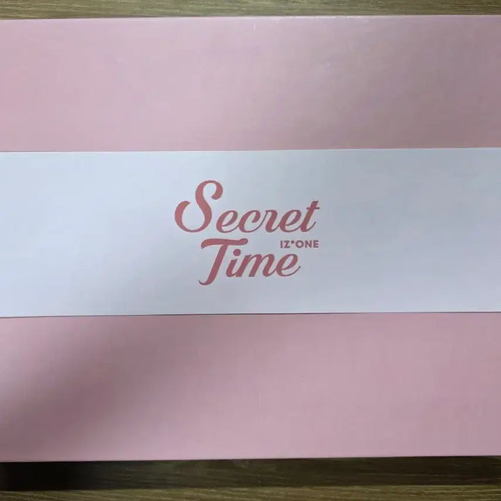 [BUNJANG] IZ*ONE Secret Time Photobook / 아이즈원 시크릿타임 Secret Time 화보집