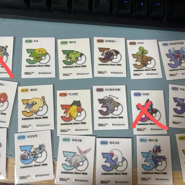 [BUNJANG] Pokemon 30th Anniversary Logo Sticker / 포켓몬 띠부씰 로고 30주년 교환