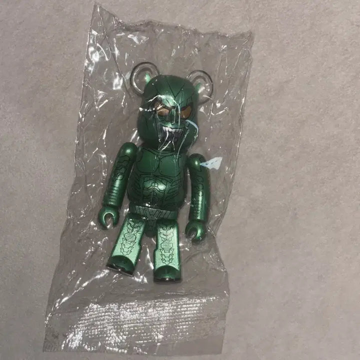 [BUNJANG] Bearbrick Spider-Man Secret Ver. / 베어브릭 스파이더맨 시크릿 판매