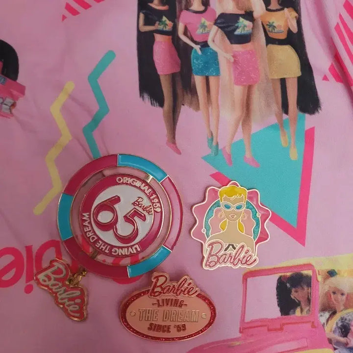 [BUNJANG] Barbie Magnetic Brooch Set Limited Edition Import Set / 바비자석 브로치 세트 수입 한정판세트