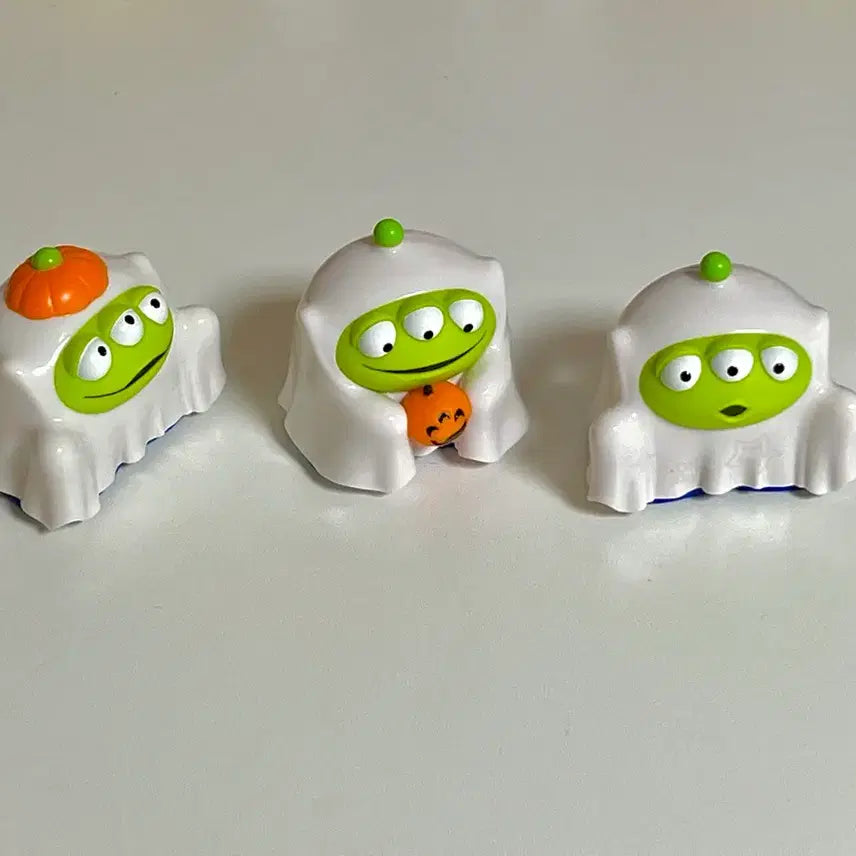 [BUNJANG] Soft Studio Toy Story Halloween Alien Ghost Figure Secret / [풀박스] 소프트 스튜디오 토이스토리 할로윈 알린 유령 피규어 *secret*