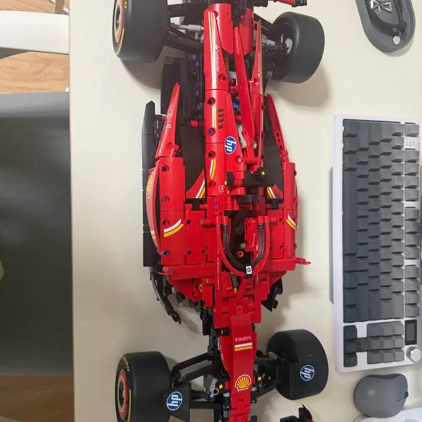 [BUNJANG] LEGO Technic Ferrari 42207 / 레고 테크닉 페라리 42207