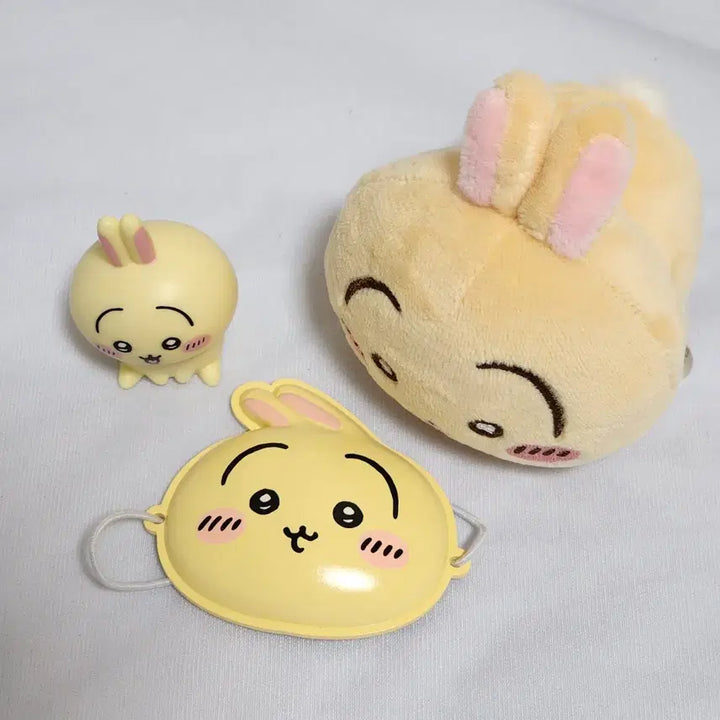 [BUNJANG] Chiikawa Usagi Gacha Set (Nesoberi Nuigurumi, Sofubi Figure, Miniature Mask Parade Version) / 우사기 가챠 세트 (네소베리 누이구루미, 소프비 피규어, 미니어처 가면-오멘 퍼레이드 버전) 치이카와 먼작귀