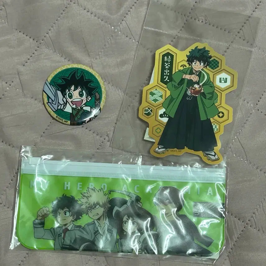 [BUNJANG] My Hero Academia Stationery Bundle / 일괄) 히로아카 나의히어로 아카데미아 필통 캔뱃지 스티커
