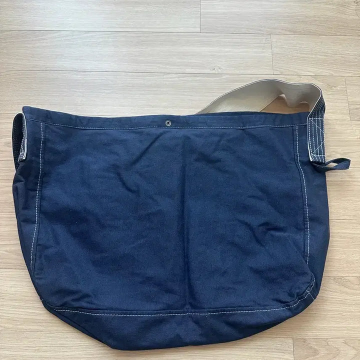 [BUNJANG] RIIZE Sunlove Bag Navy / 라이즈 썬러브 가방 네이비 판매합니다
