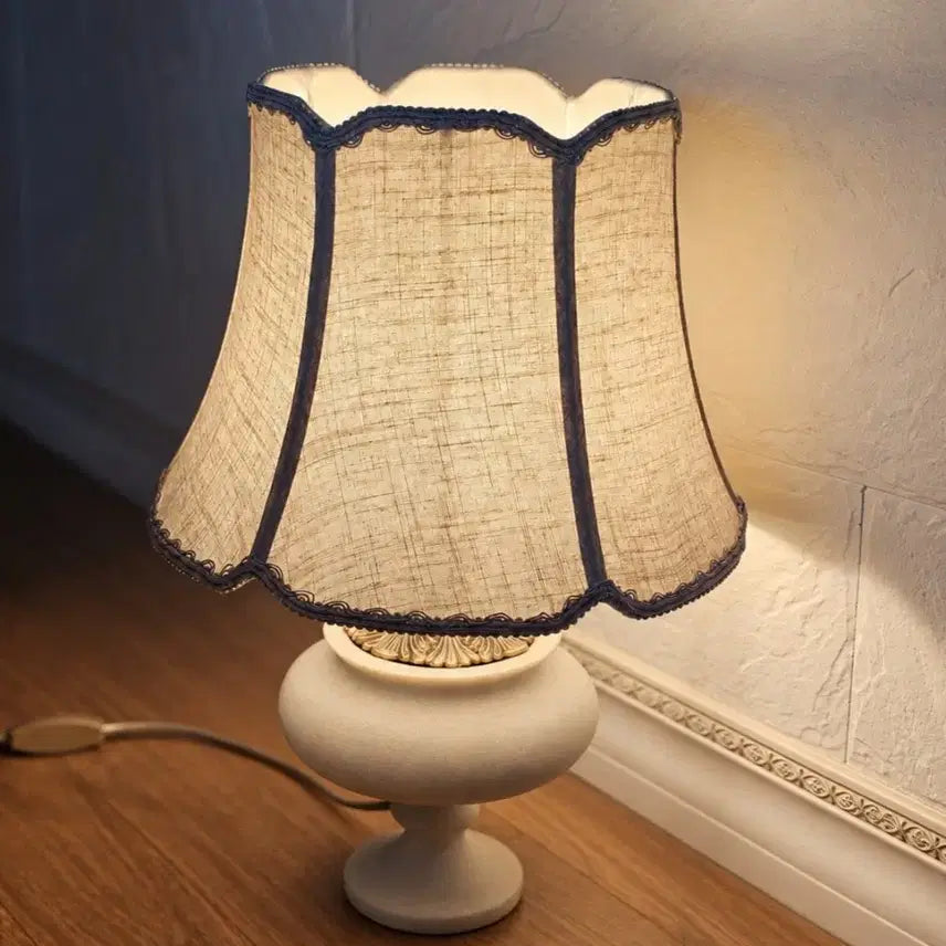 [BUNJANG] Vintage Alabaster Table Lamp with Linen Shade / 빈티지 엔틱 테이블 스탠드 조명 알라바스타 쉐이드 포함
