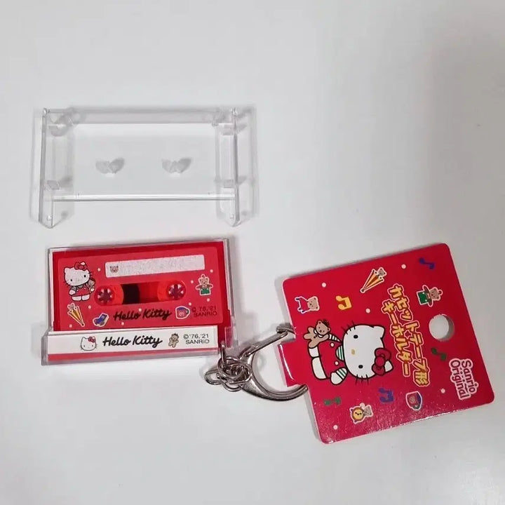 [BUNJANG] Sanrio Hello Kitty Cassette Tape Gacha Keyring / 텍있음) 산리오 헬로 키티 카세트 테이프 가챠 키링 굿즈 고전 레트로 피규어