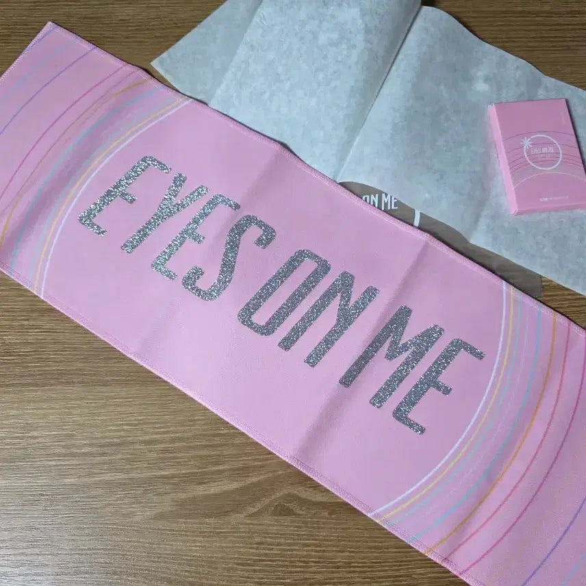 [BUNJANG] IZ*ONE "EYES ON ME" First Concert Slogan / 아이즈원 슬로건 첫콘 EYES ON ME