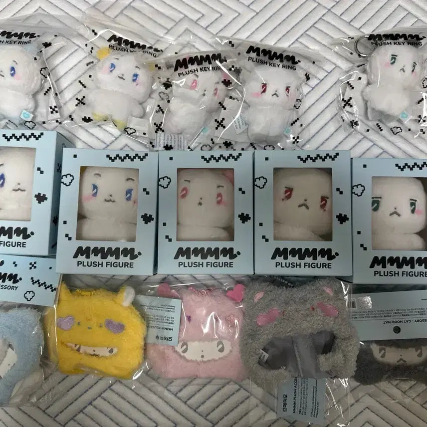 [BUNJANG] PLAVE Mmemimu Plush Keychain Hat Set / 플레이브 므메미무 인형 키링 모자 세트