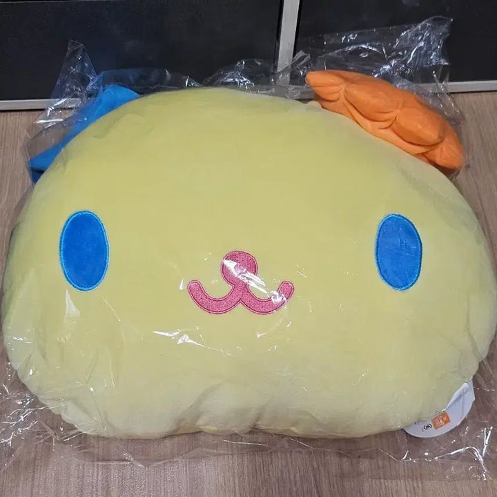 [BUNJANG] Sanrio Usahana Face Cushion / 산리오 우사하나 얼굴 쿠션