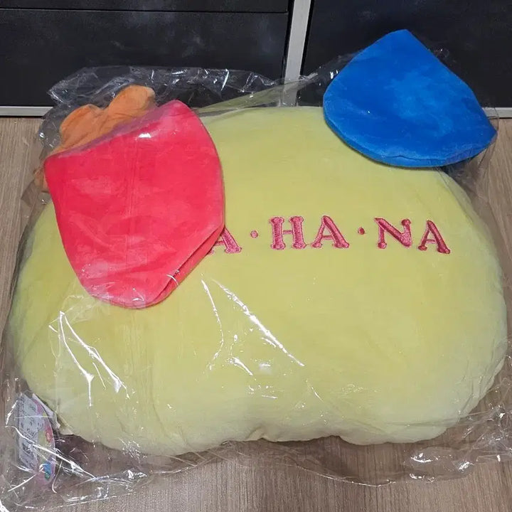 [BUNJANG] Sanrio Usahana Face Cushion / 산리오 우사하나 얼굴 쿠션