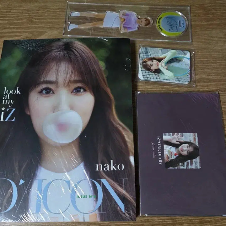 [BUNJANG] IZ*ONE Nako Dicon Photobook / 아이즈원 나코 디아이콘 화보집 포토북