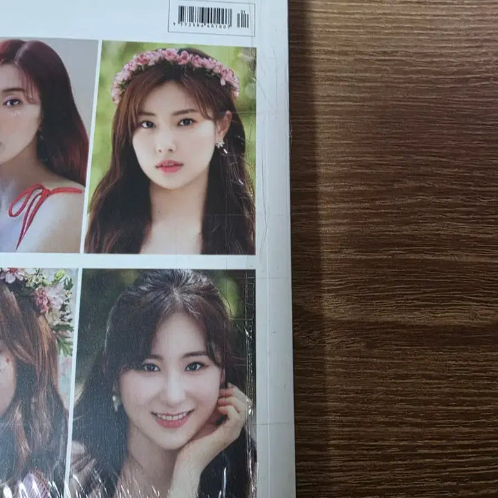 [BUNJANG] IZ*ONE Jo Yuri DICON Photobook / 아이즈원 조유리 디아이콘 화보집 포토북