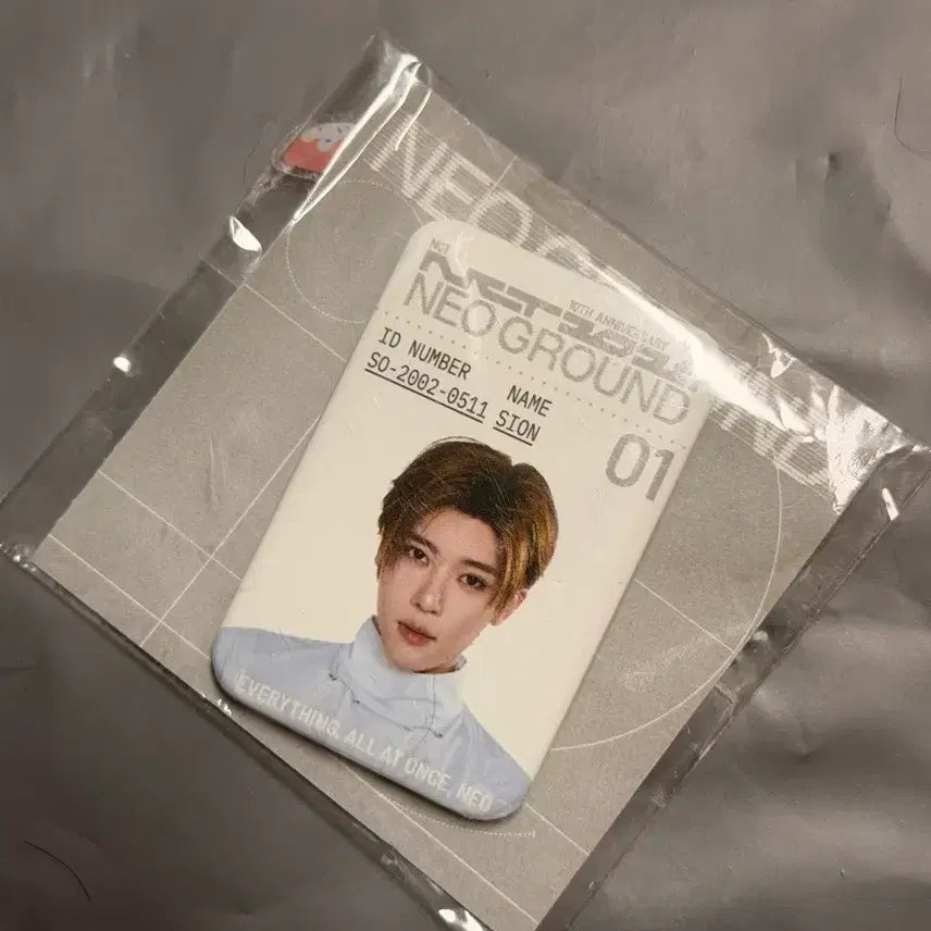 [BUNJANG] NCT NEO GROUND Sion Badge (Sealed) / 네오그라운드 엔시티 위시 시온 뱃지(미개봉)