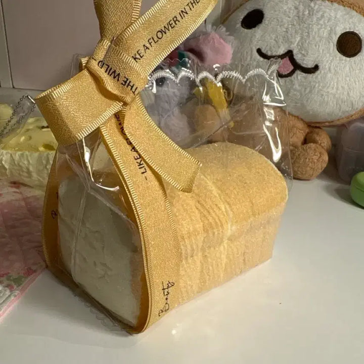 [BUNJANG] Custom Hello Kitty Bread Coin Purse / 택이네 키티식빵 설탕 커스텀