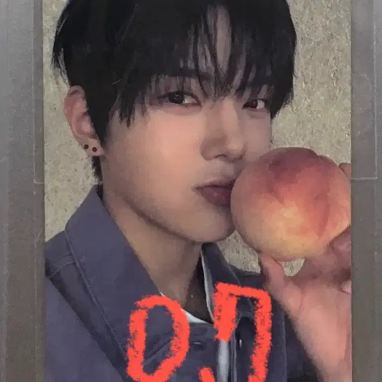 [BUNJANG] Jeon Ijeong Peach Photocard / 전이정 복숭아 포카