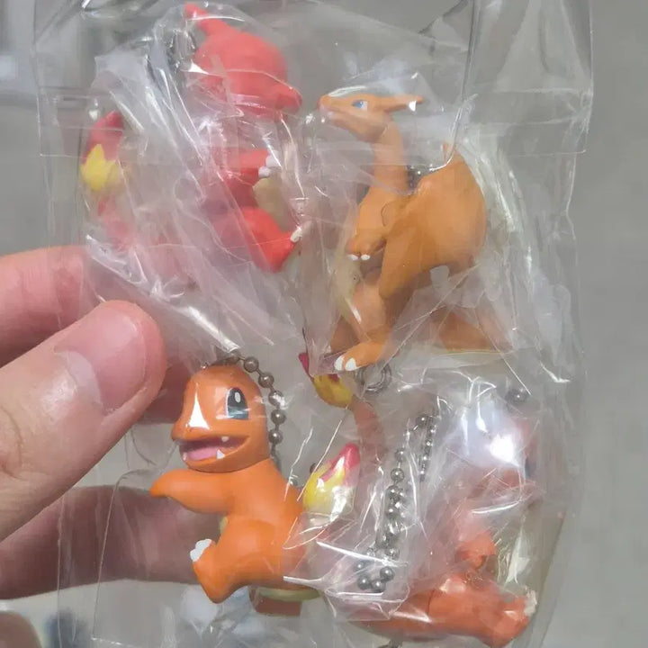 [BUNJANG] Pokemon Figure Gacha Keychain Charizard Evolution Set / 포켓몬 피규어 가챠 키링 리자몽 진화세트