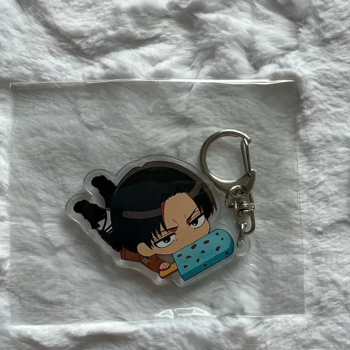 [BUNJANG] Attack on Titan Levi Acrylic Keychain / 리바이 키링 진격의거인 비공
