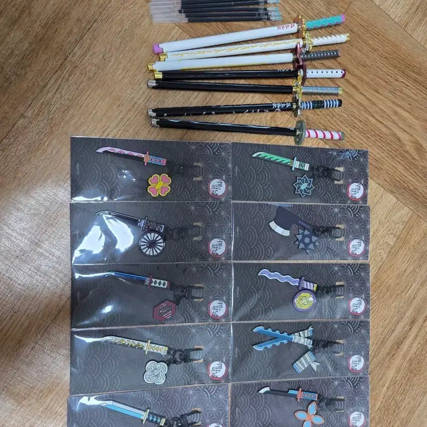 [BUNJANG] Megabox Demon Slayer Nichirin Blade Keychain / 메가박스 귀멸의칼날 일륜도 키링