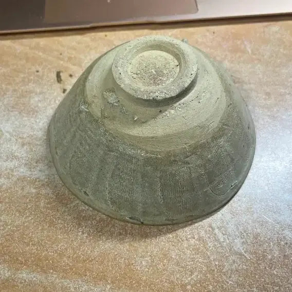 [BUNJANG] Goryeo Celadon Teabowl with Embossed Roof Tile Pattern / 고려청자암기(기와무늬)상감사발/다완
