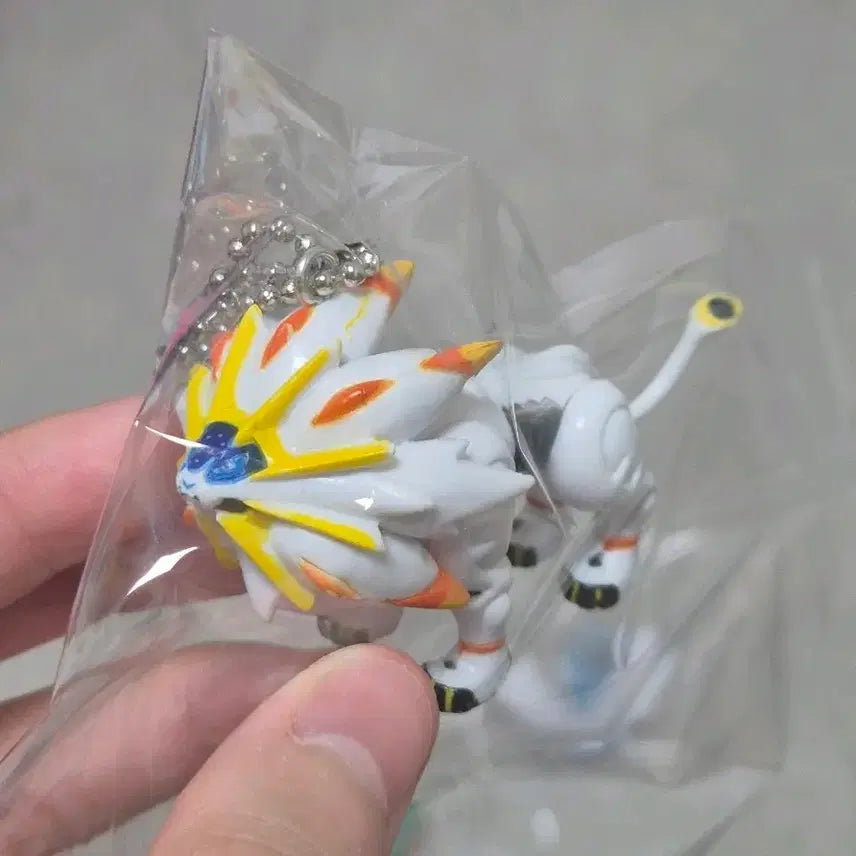 [BUNJANG] Pokemon Solgaleo Ball Chain Keychain Figure / 포켓몬 피규어 볼체인 키링 솔가레오