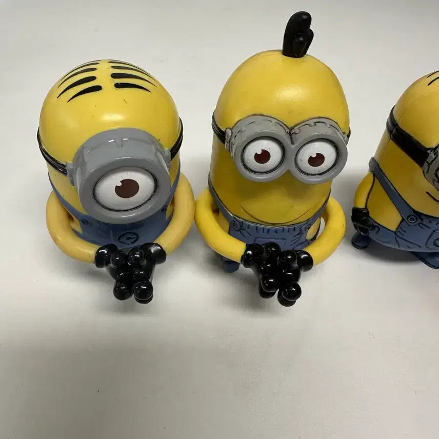 [BUNJANG] Happy Meal Minions Mini Figure Set / 해피밀 미니언즈 미니 피규어 셋트