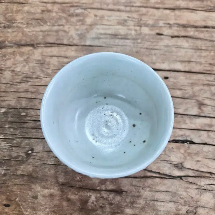 [BUNJANG] White Porcelain Carved Bamboo Cup / 백자 양각 매죽잔