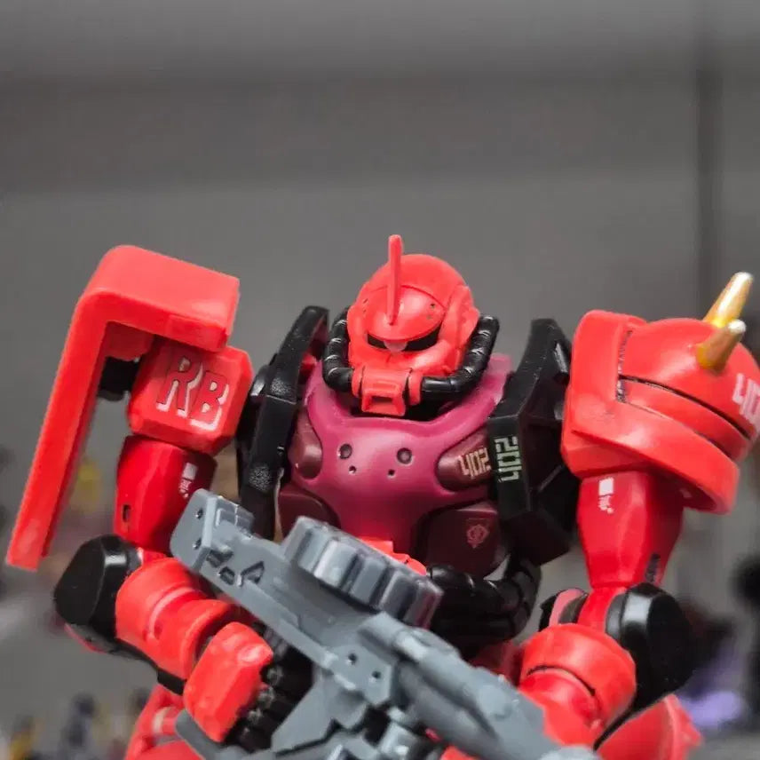 [BUNJANG] HG Zaku Custom Painted Model Kit / hg 지쿠악스 샤아 자쿠 커스텀 도색.
