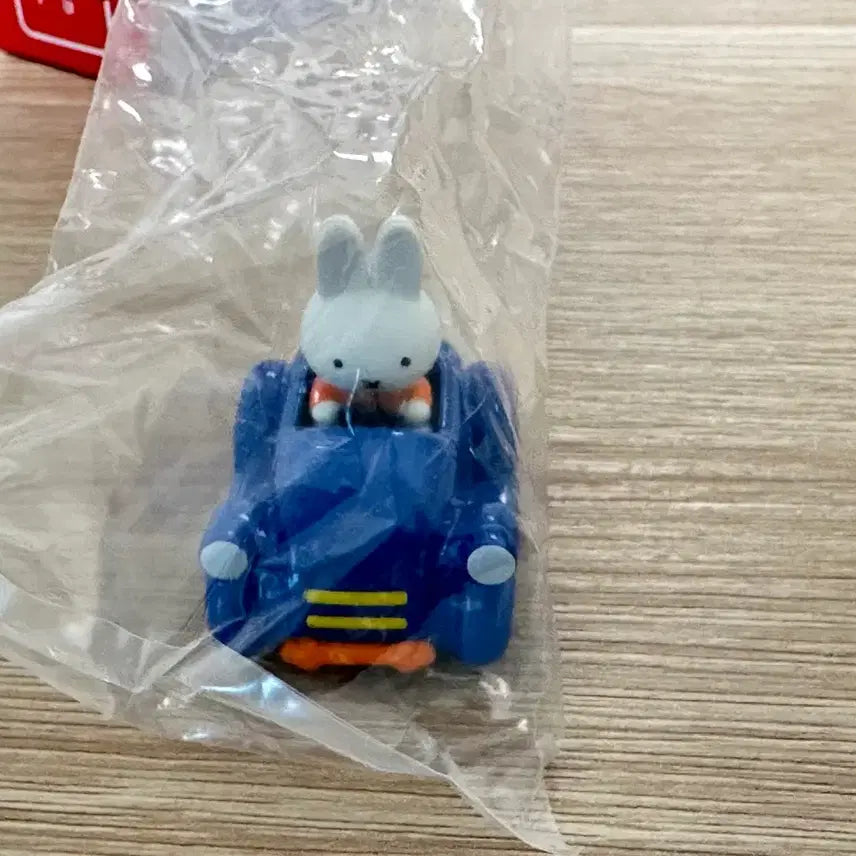 [BUNJANG] Miffy Dream Tomica (Rare) / 미피 토미카 (레어 희귀템) 드림토미카