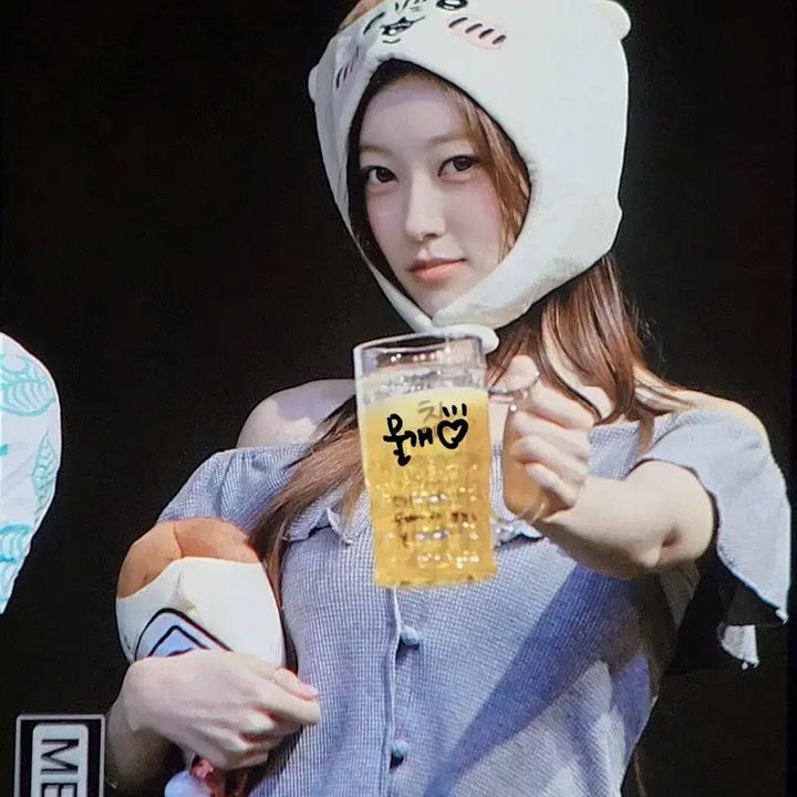 [BUNJANG] ARTMS Chuu Signed Polaroid / 아르테미스 최리 싸인 폴라로이드