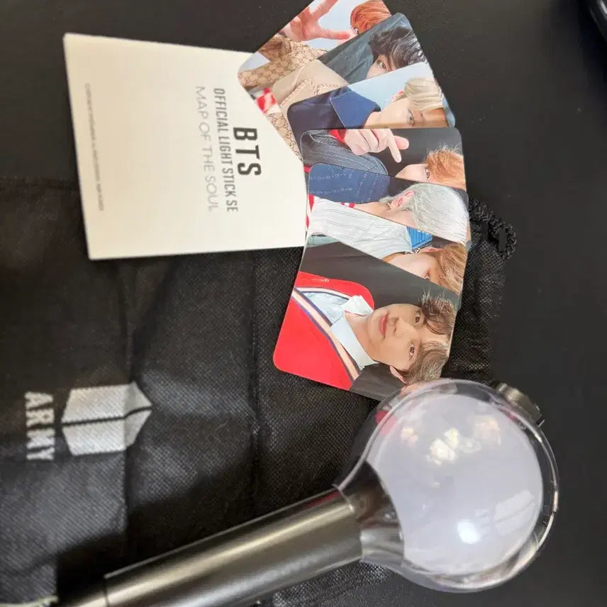 [BUNJANG] BTS Official Light Stick Bundle Set with Photocard / BTS 공식 응원봉 포카포함 컨디션 굿