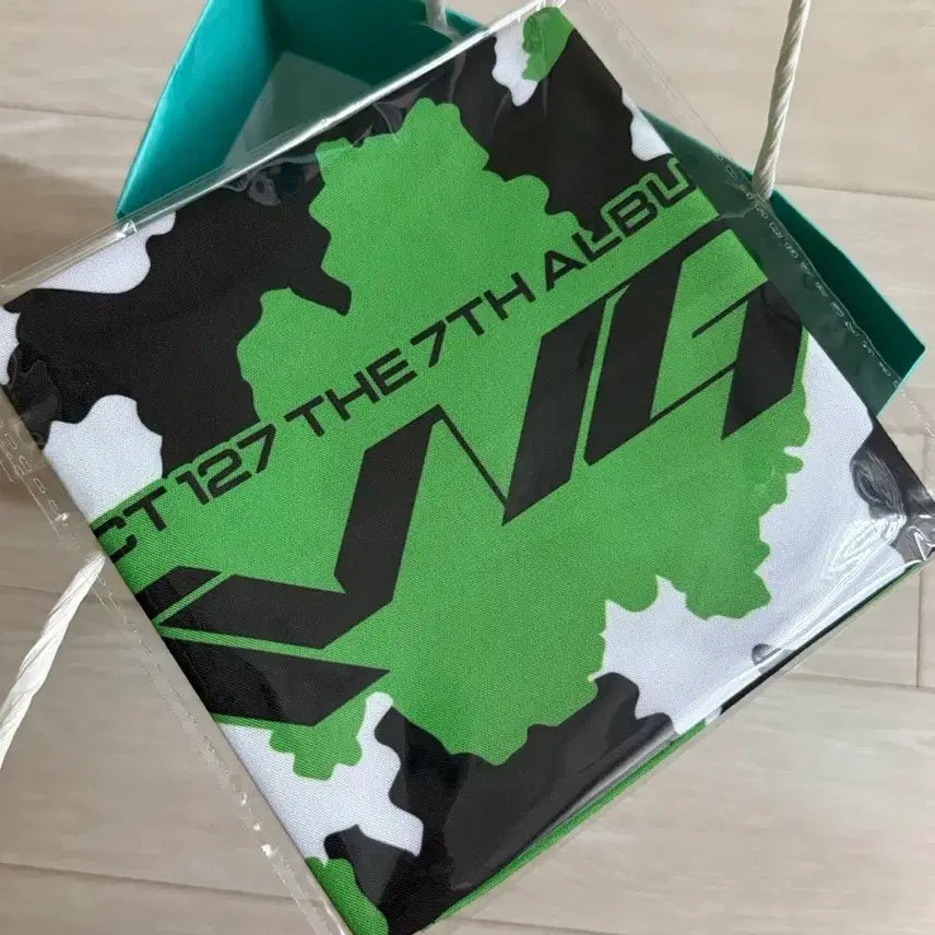 [BUNJANG] NCT 127 Blingy Bandana / NCT 127 엔시티127 블링이 반다나 양도