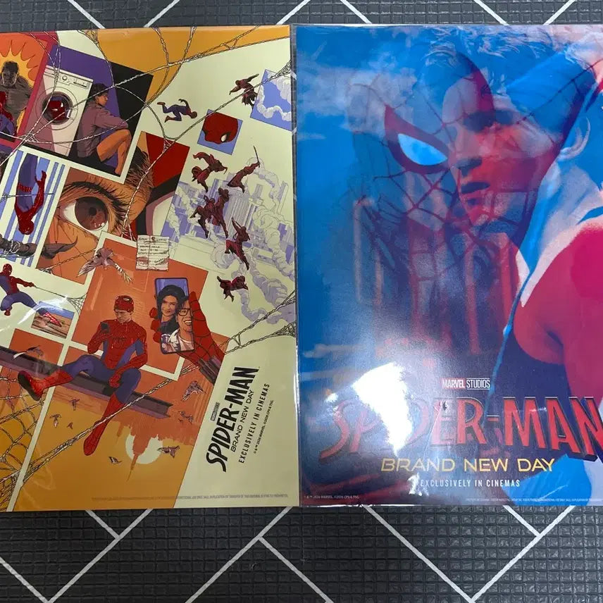 [BUNJANG] Spider-Man A3 Poster 2-Set + Pin Badge / 스파이더맨 A3포스터 2종 세트+핀뱃지