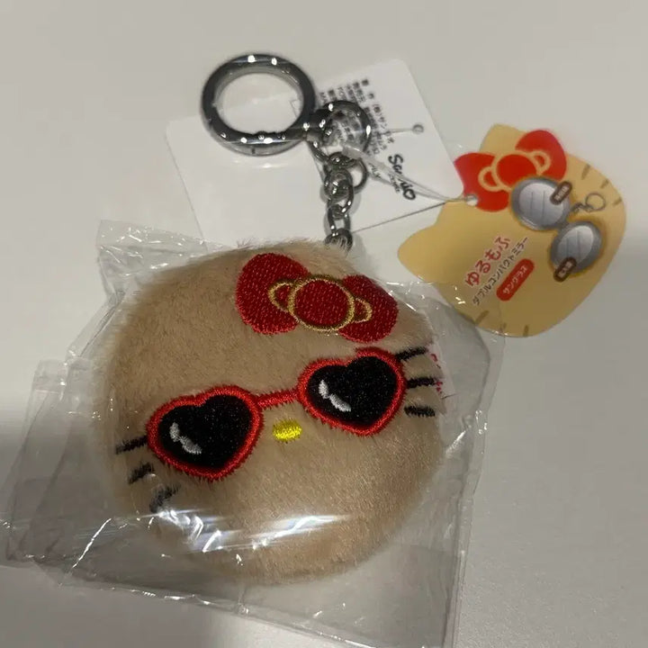 [BUNJANG] Hello Kitty Double Compact Mirror Keychain / 헬로키티 하트 선글라스 더블 컴팩트 미러 손거울 키링