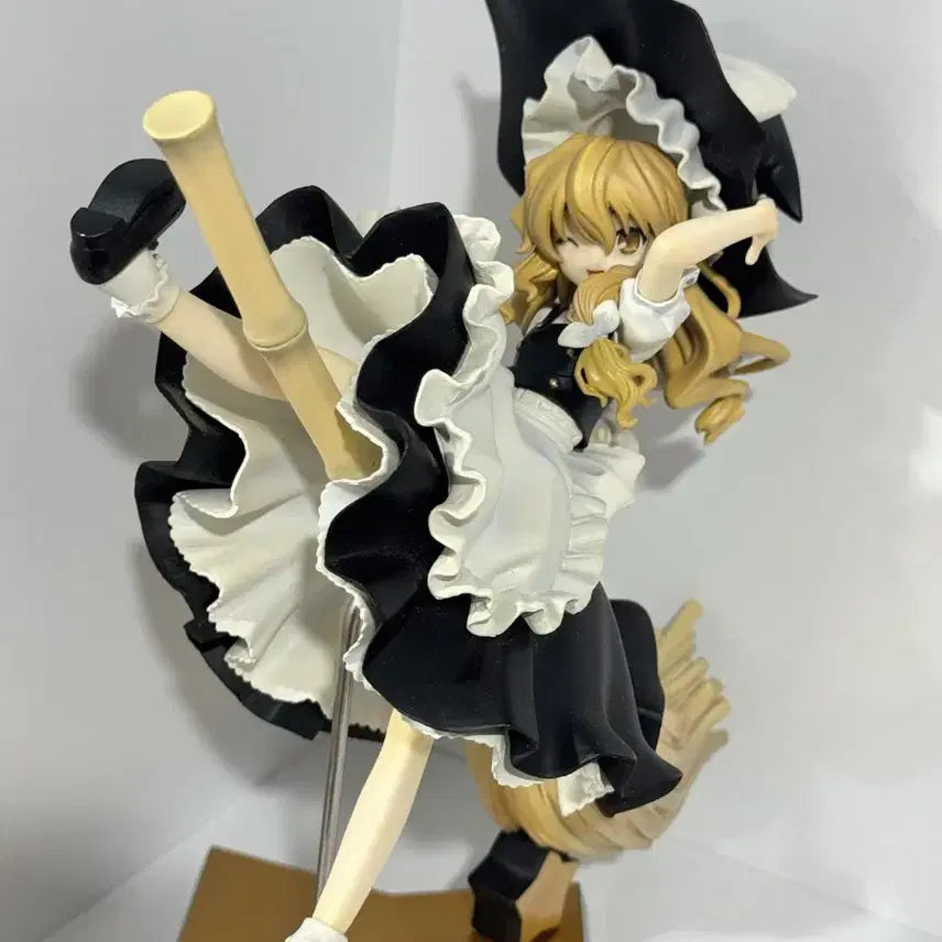 [BUNJANG] Touhou Project Marisa Kirisame Figure / 동방프로젝트 마리사 피규어